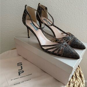 Sarah Jessica Parker Leopard pumps